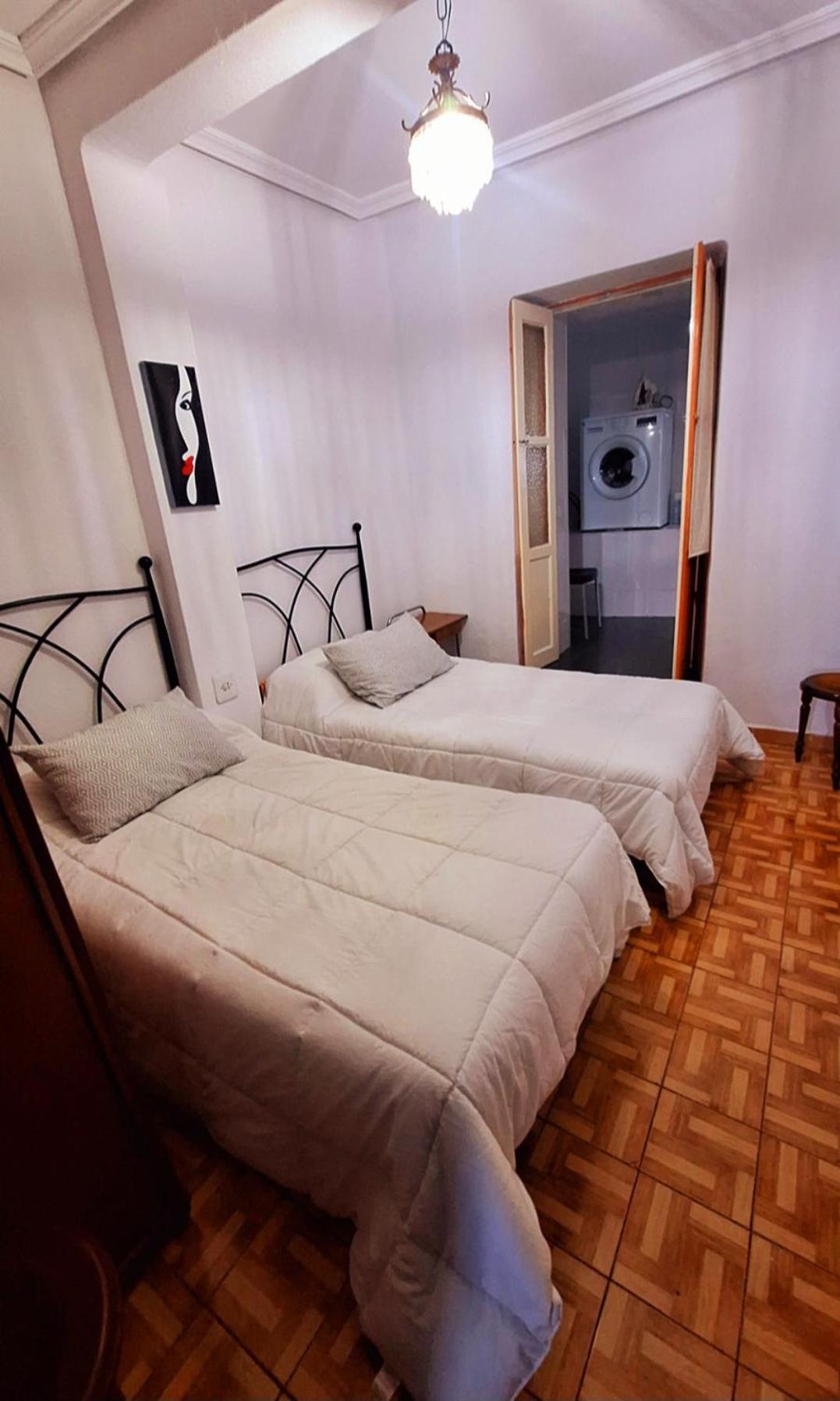 Apartahotel Portal De Leon Caboalles de Abajo Room photo